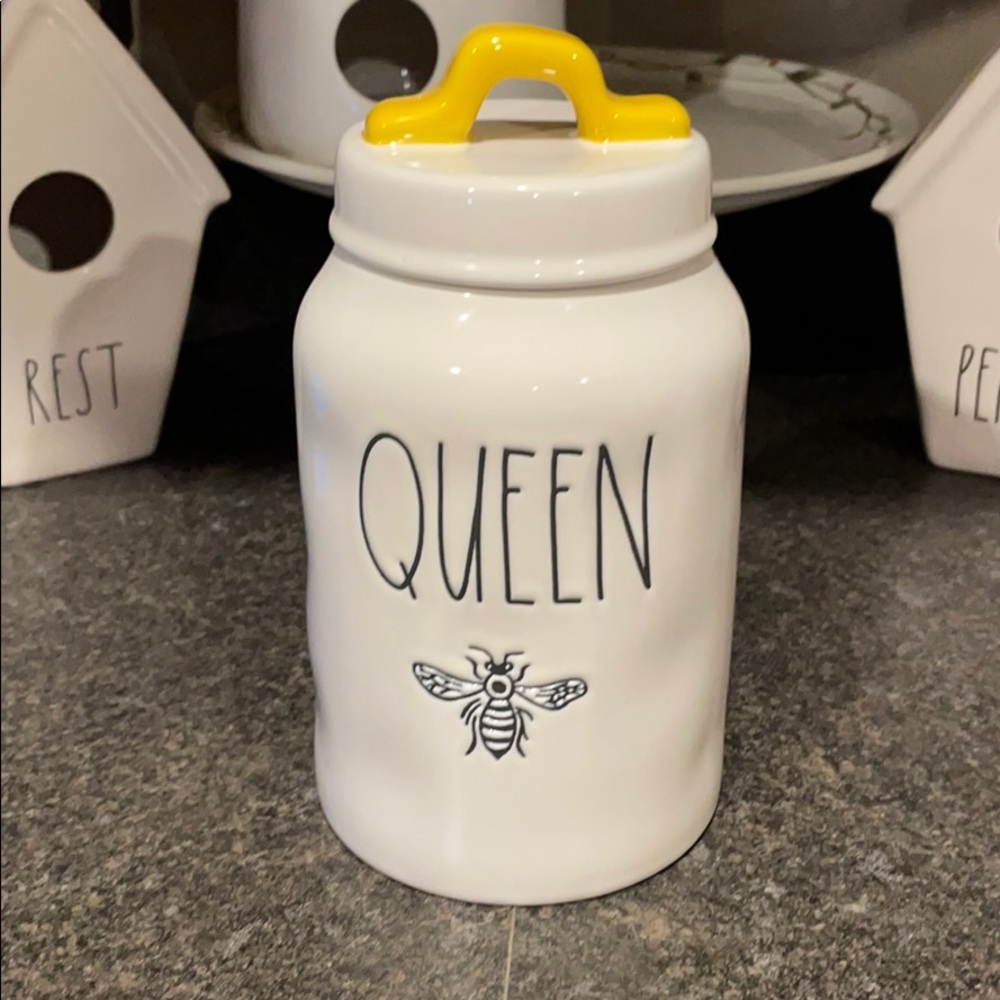Queen Bee Small Cannister Rae Dunn